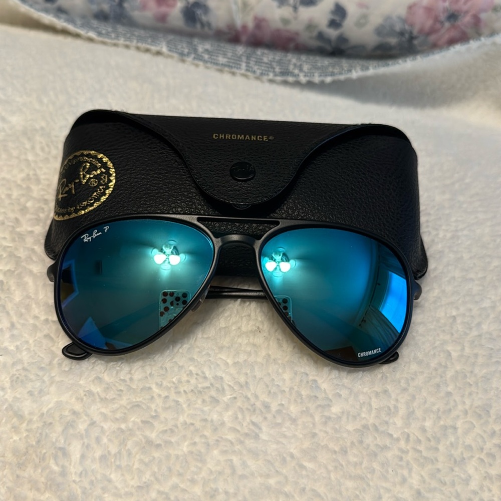Ray-Ban polarized Chromance Aviator